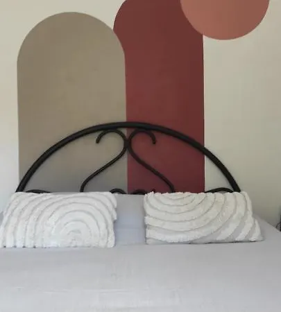 Le Nid Du Rossignol Nîmes