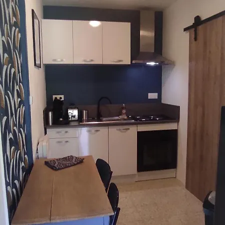Le Nid Du Rossignol Holiday home Nimes